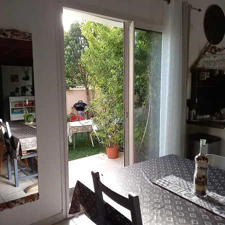 Loft Ambrussum, Jacuzzi, Jardin,bbq Lunel (Herault)